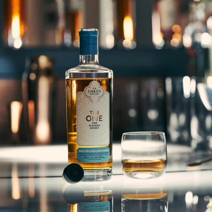 The One Fine Blended Whisky Moscatel Cask - Image 2